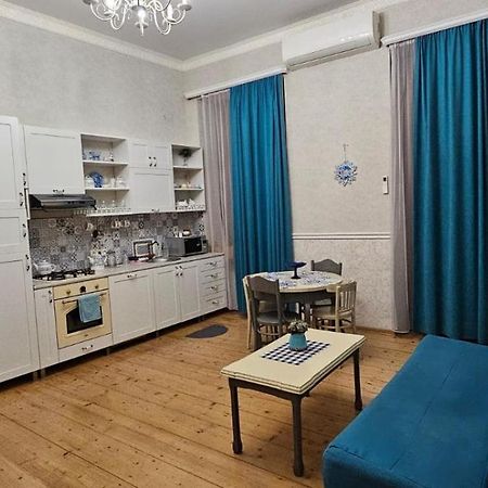 Apartament On Aghmashenebeli 26 Тбилиси Екстериор снимка