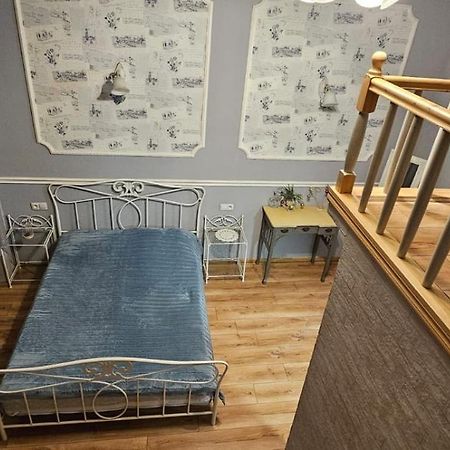 Apartament On Aghmashenebeli 26 Тбилиси Екстериор снимка