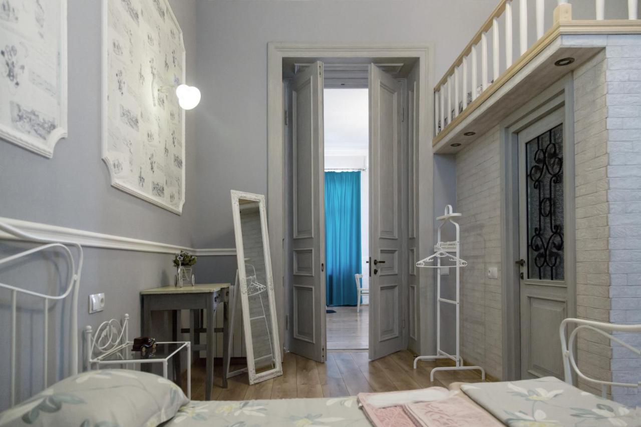 Apartament On Aghmashenebeli 26 Тбилиси Екстериор снимка